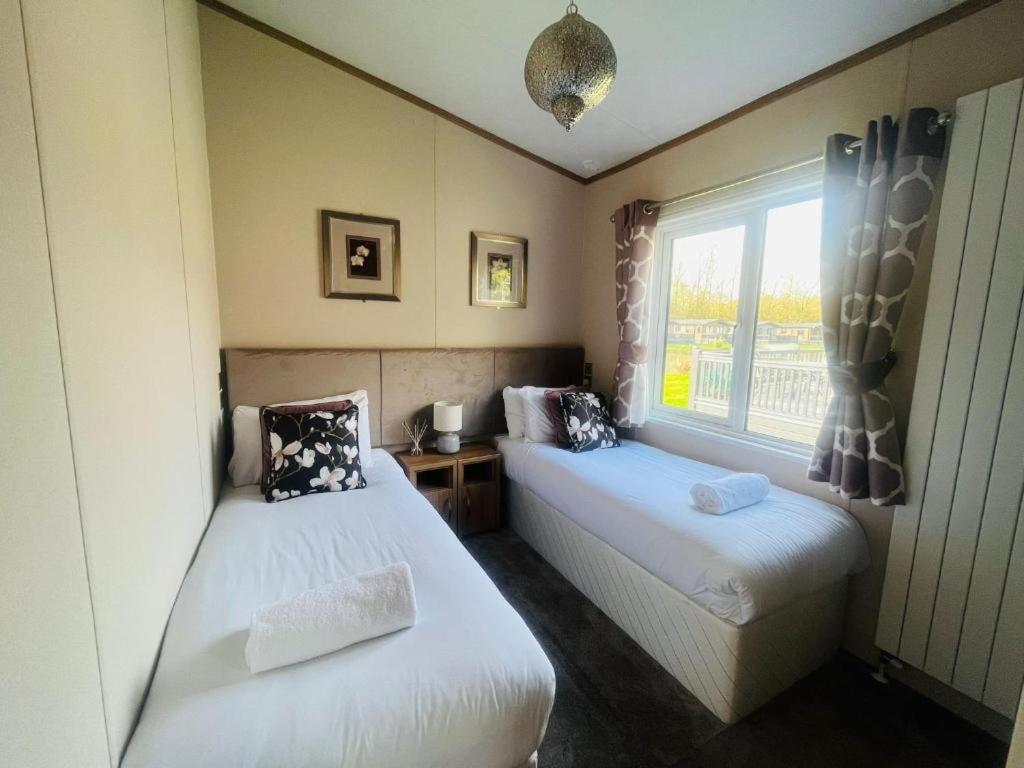 Rosie'S Rest With Hot Tub Villa Barmby on the Moor Buitenkant foto