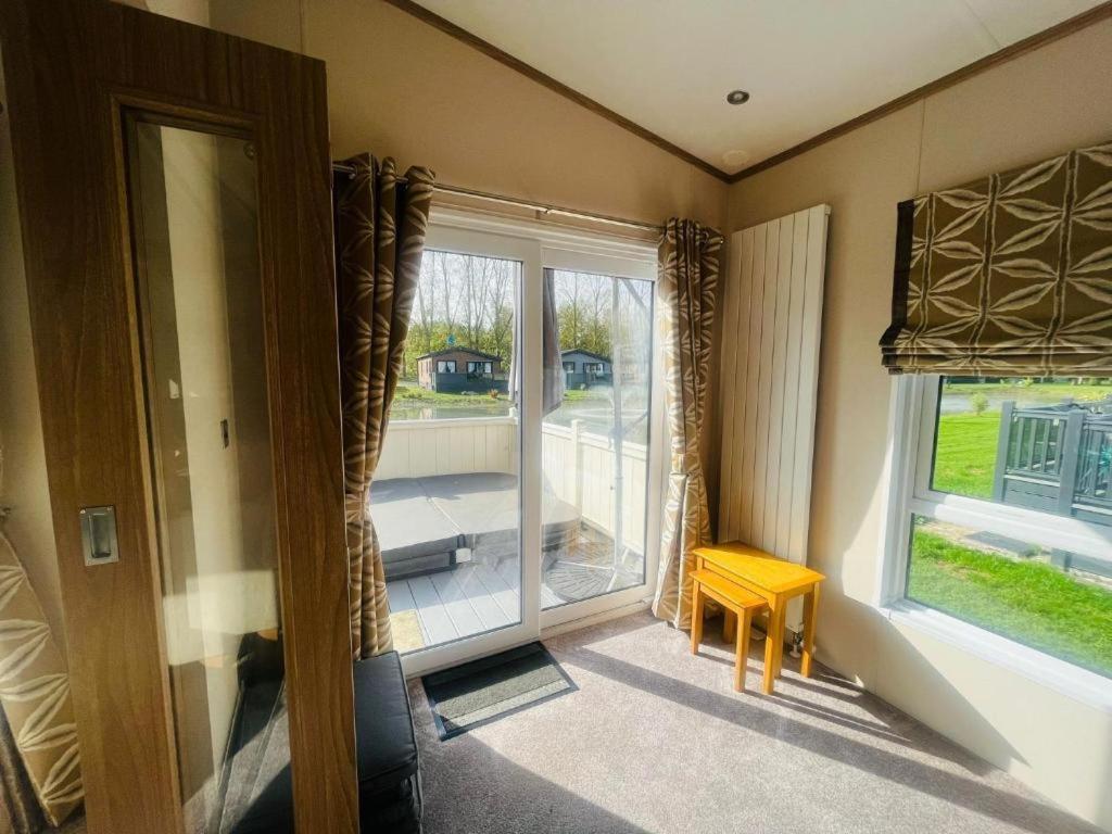 Rosie'S Rest With Hot Tub Villa Barmby on the Moor Buitenkant foto